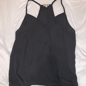 Black lose fit tank top w/ spaghetti straps